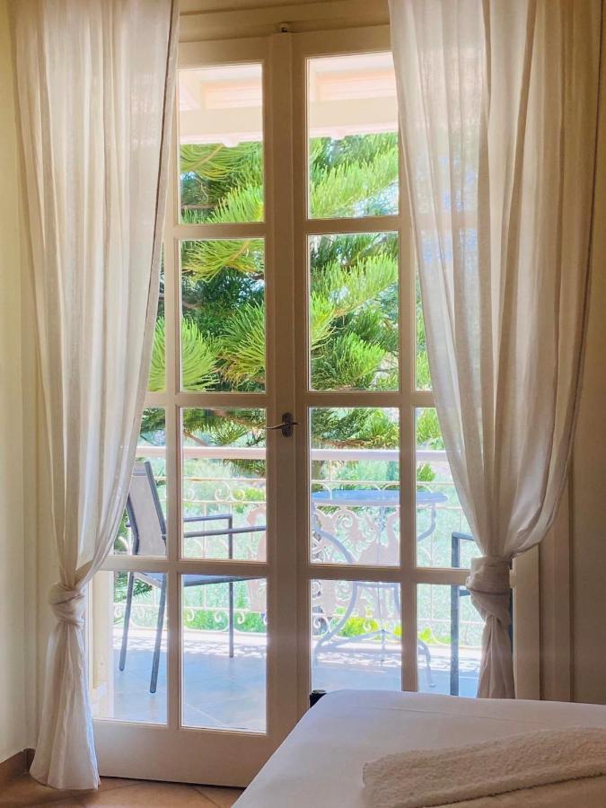 Vkastri Aparthotel Vasilikí Rum bild