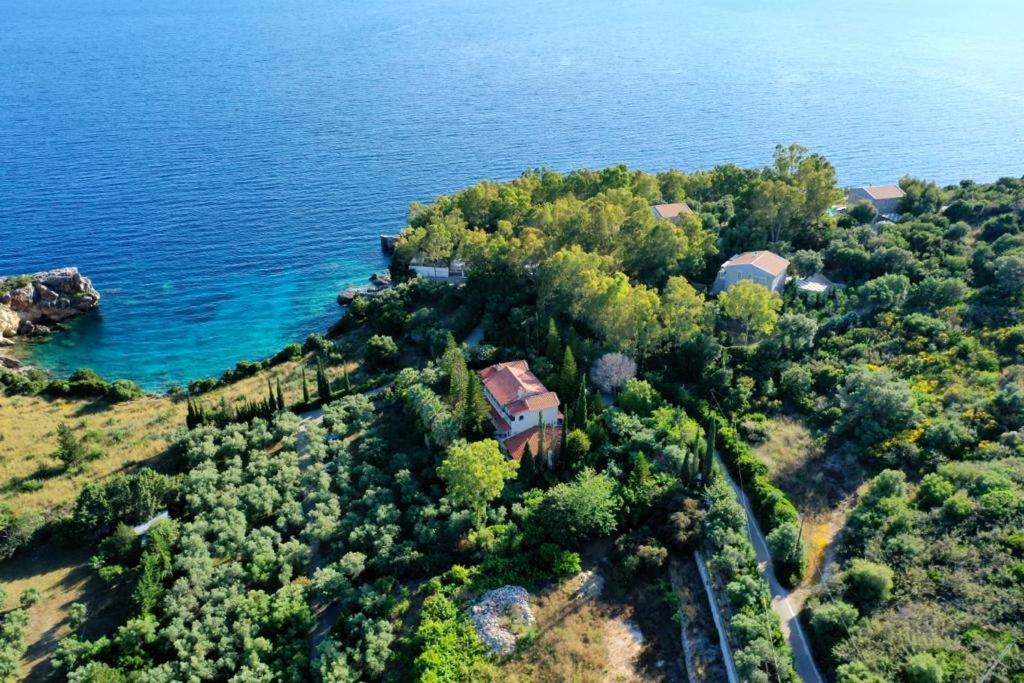 Vkastri Aparthotel Vasilikí Exteriör bild