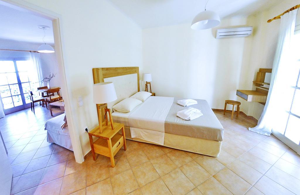 Vkastri Aparthotel Vasilikí Exteriör bild